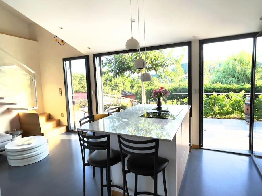 Gite De Charme 5 Etoiles Pour Couple Avec Sauna Et Jacuzzi Exterieurs Privatifs Peaugres Ngoại thất bức ảnh