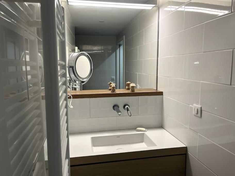 Gite De Charme 5 Etoiles Pour Couple Avec Sauna Et Jacuzzi Exterieurs Privatifs Peaugres Ngoại thất bức ảnh